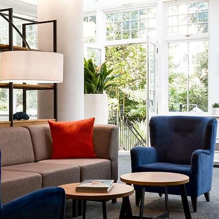 Отель Nh London Kensington Интерьер фото